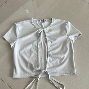 I am Gia open front top